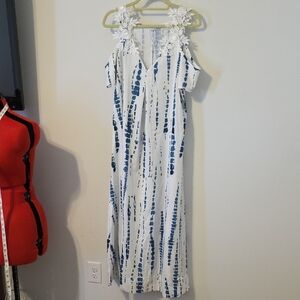 NWOTElegant Blue and White Floral Maxi Dress Cold Shoulder Style Size Medium